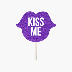 Purple lips "Kiss me"